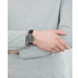 Daniel Wellington Classic quartz men's watch on wrist