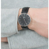 Daniel Wellington Classic men's quartz watch with black leather strap