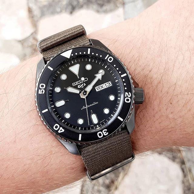 Seiko 5 Sport Automatic Black Dial Green Nylon Strap Watch For Men - SRPD65K4