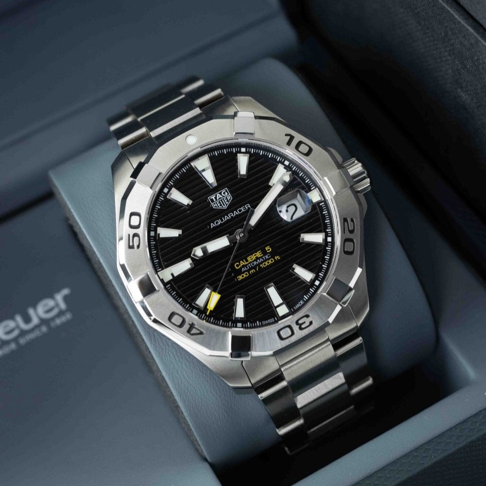 Tag Heuer Aquaracer WAY111A stainless steel watch with black dial