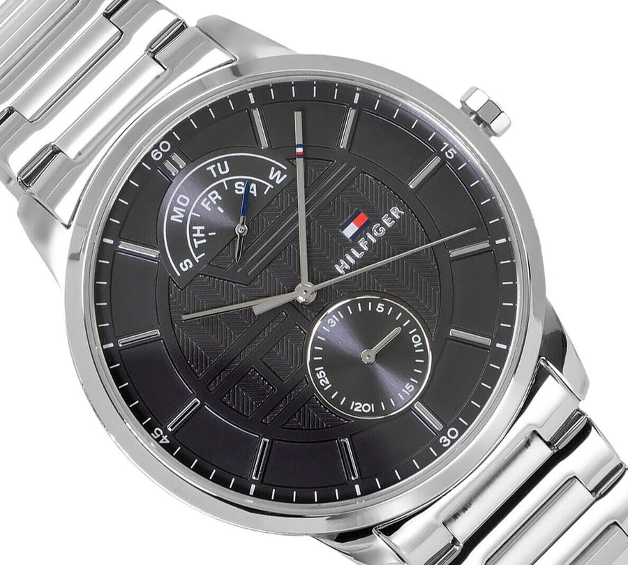 Tommy Hilfiger Hunter Grey Dial Silver Steel Strap Watch for Men - 1791608