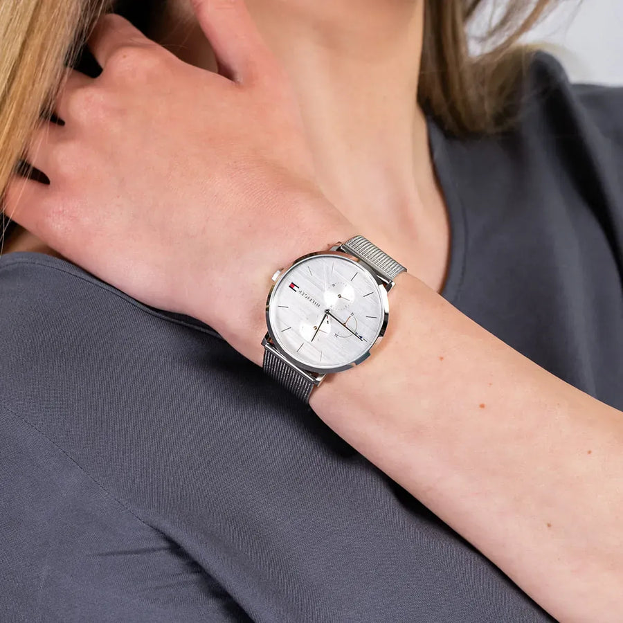 Tommy Hilfiger Jenna Quartz Silver Dial Silver Mesh Bracelet Watch For Women - 1781942