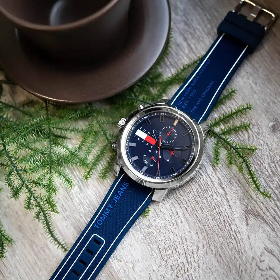 Tommy Hilfiger Wynwood Chronograph Blue Dial Blue Silicon Strap Watch For Men - 1710582