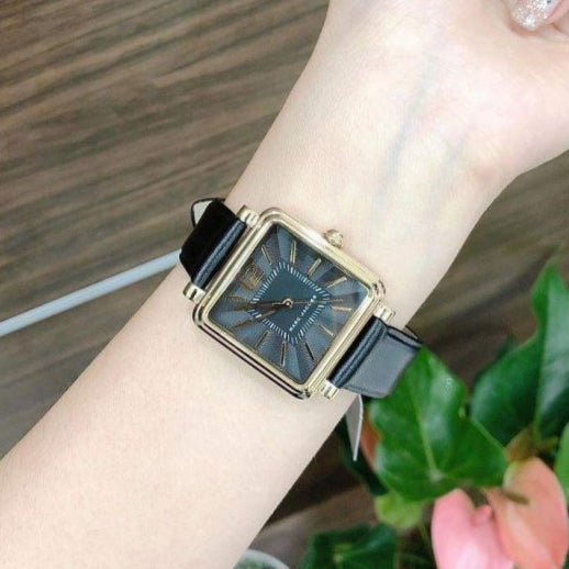 Marc Jacobs Vic Black Dial Black Leather Strap Watch for Women - MJ1522