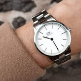 Daniel Wellington DW00100205 watch on wrist